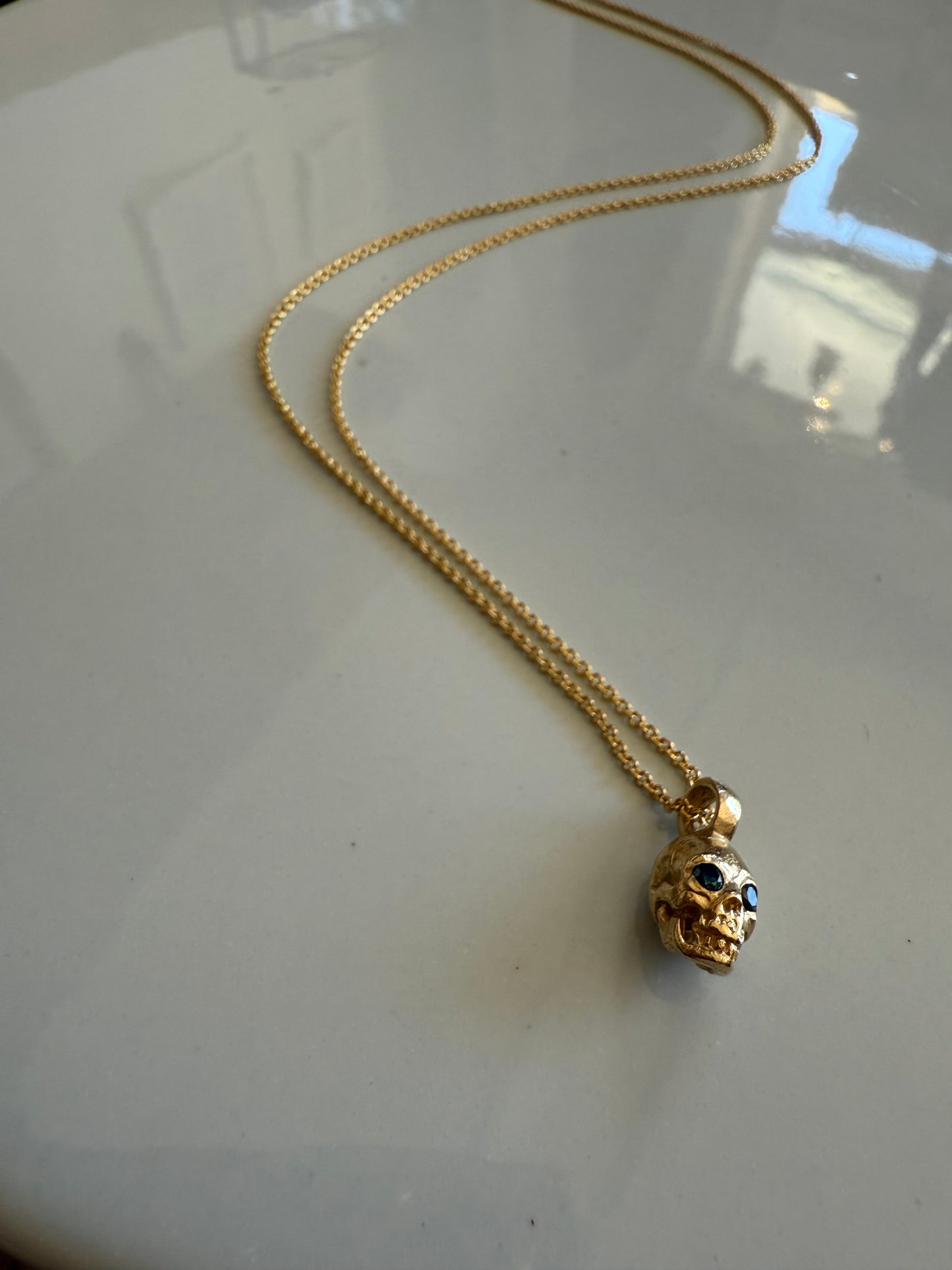 Blue diamond skull 14k yellow gold