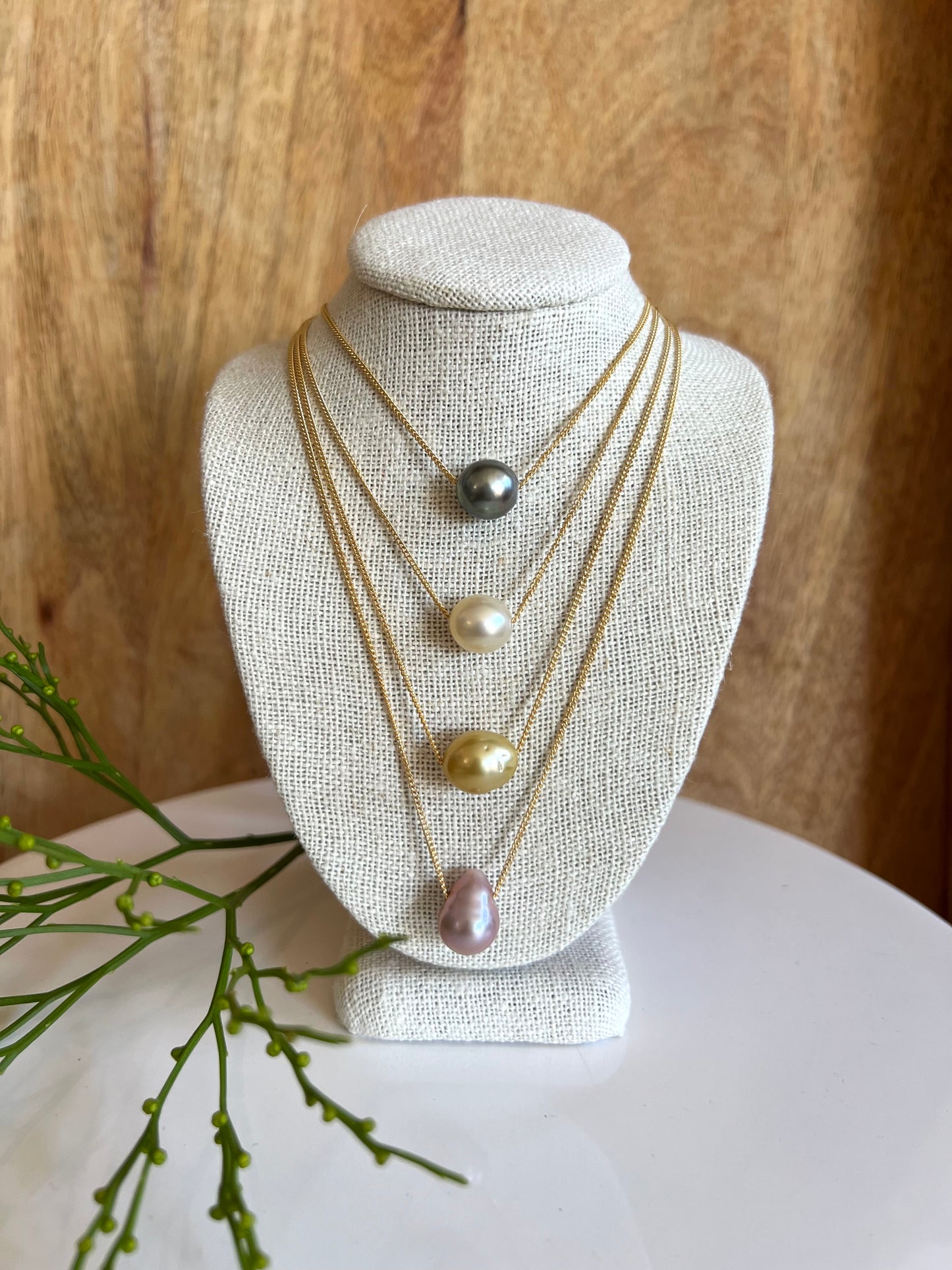 Floating Pearl Necklace