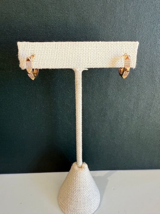 Pyramid stud Diamond + 14k gold