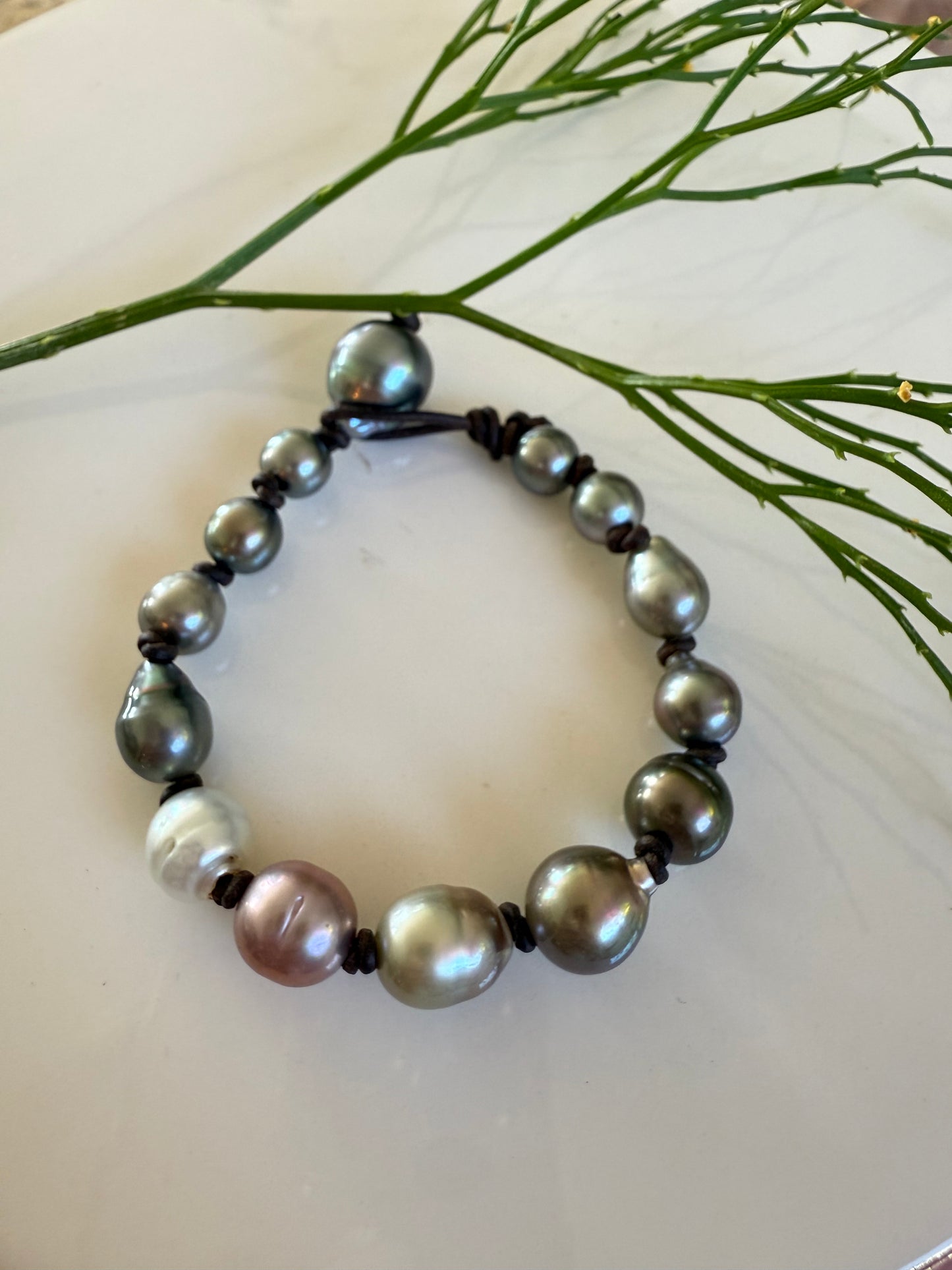 Imparfait Tahitian pearls bracelet