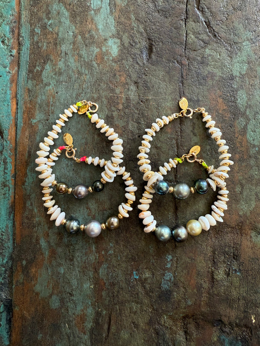Makaha puka + pearls bracelet