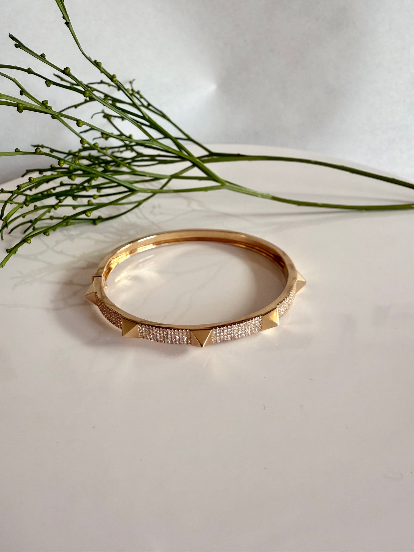 14k Yellow Gold Pyramid Diamond Bangle 5 Row