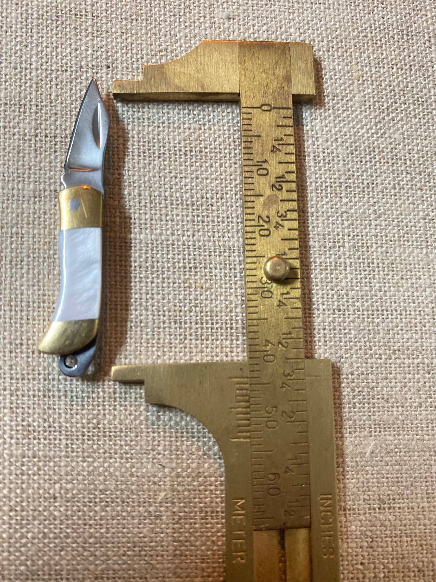 MINI brass shell knife: White