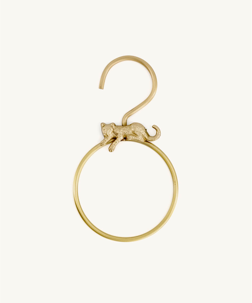 Leopard Hanger