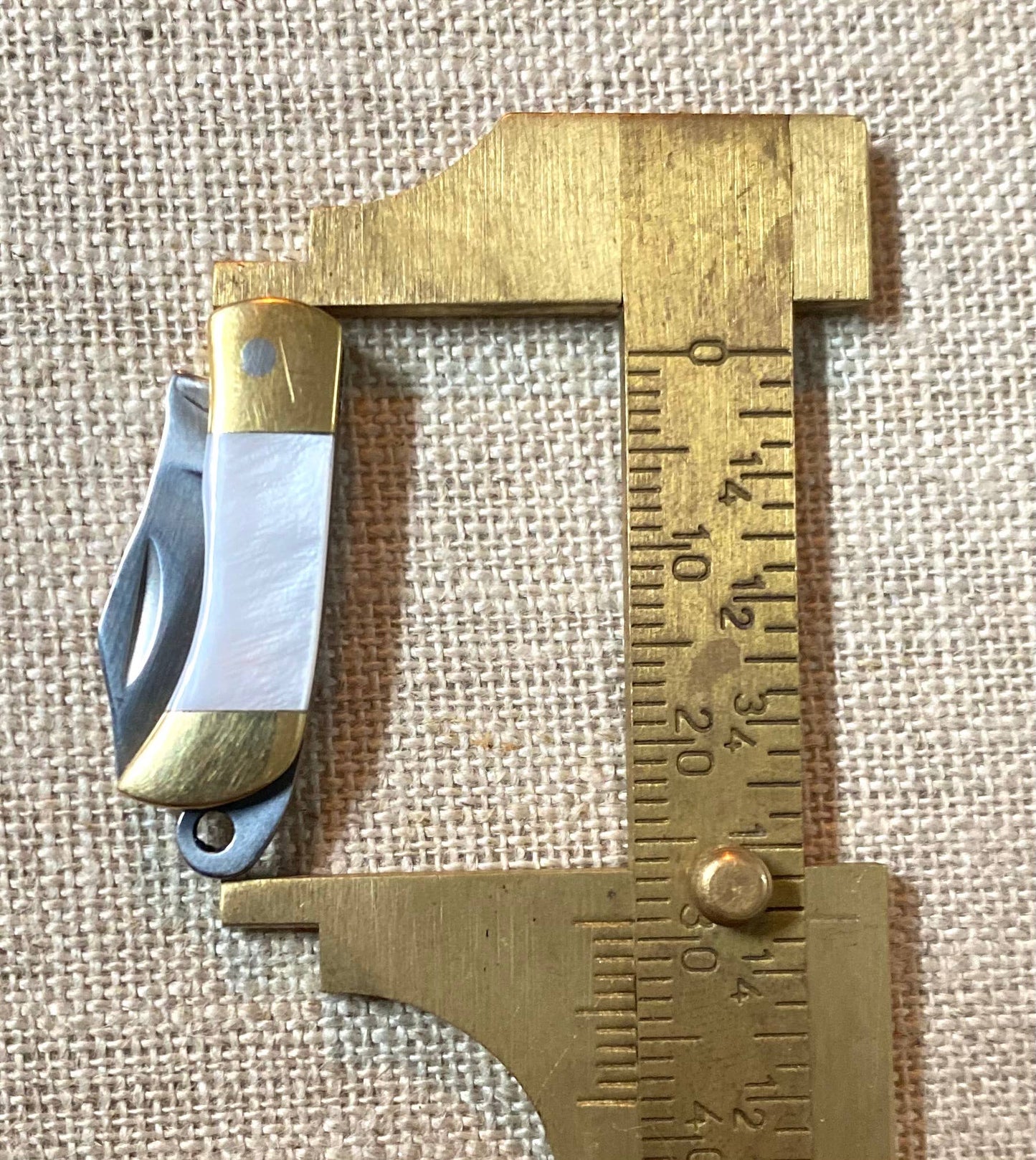 MINI brass shell knife: White