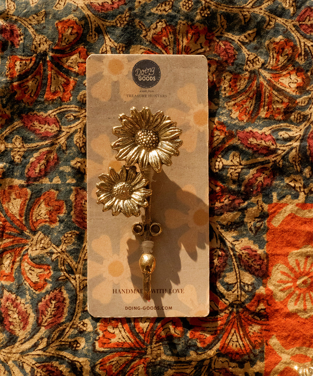 Double Daisy Hook