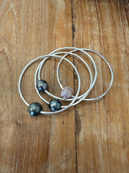 Pearl Bangle SS