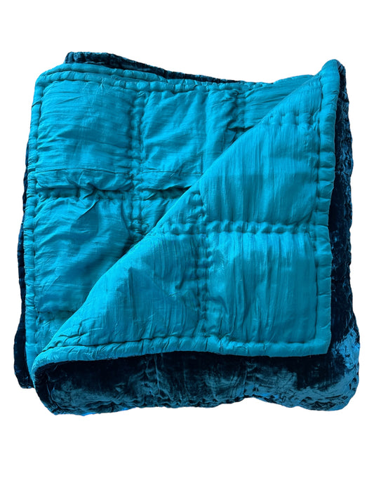 Silk + Velvet Luxury Quilt Peacock