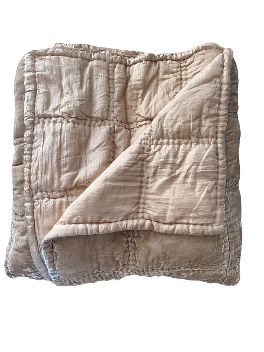 Silk + Velvet Luxury Quilt Cream