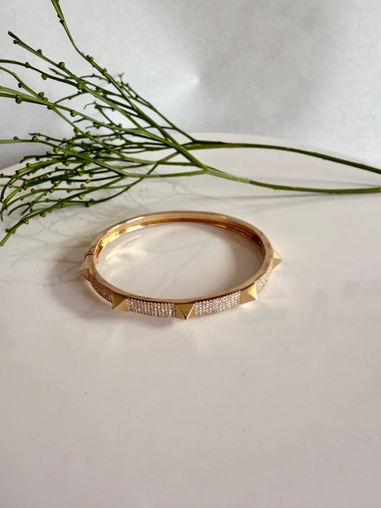 14k Yellow Gold Pyramid Diamond Bangle 5 Row