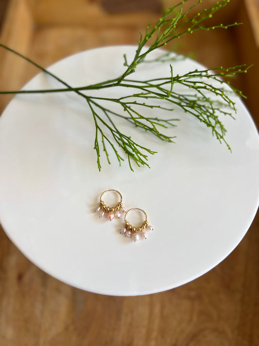 Mini hoops with pink Edison keshi