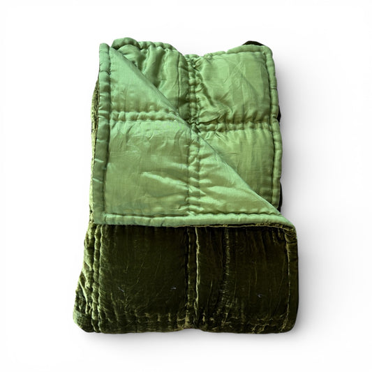 100% Silk + Velvet Luxury Quilt Moss